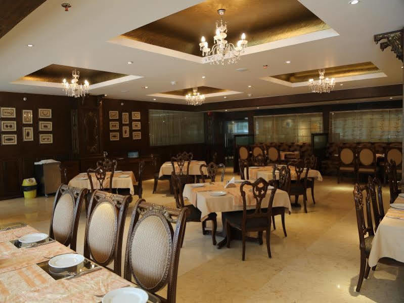 皇家方舟号酒店 Dharampur  外观 照片